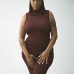 Amie Bramme Sey Instagram - Hello @plazakvinna ❤️ tack Amanda för pratstunden som blev en fin intervju i senaste numret av Plaza. Första gången fotad av Rami Hanna, en ära! Styling, smink och hår av mina favorittjejer, älskar att jobba med er!!!! Magasinet finns i butik nu, bland dom glossiga tidningarna såklart 💕💘 Styling: @hannamw Foto: @ramihanna Text: @amandaduverell MUA: @byemeliejonsson Hår: @elizabethsise Naglar: @fridaselkirk S/o @ha.na.productions ❤️