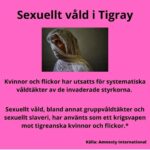 Amie Bramme Sey Instagram – Unga flickor som kippar efter luft, som kollapsar på skolgården. Flickor som ligger orörliga i sjukhussängar. På Instagram ser jag bild efter bild från Iran. I tidningen läser jag om en våg av misstänkta giftattacker mot flickskolor. Det första kända fallet rapporterades på en skola den 30 november förra året. Sedan dess har ytterligare hundratals skolor påverkats. Under senaste veckan har antalet fall skjutit i höjden. 

Internationell kvinnodagen. En dag för att uppmärksamma kampen för kvinnors rätt till sina egna liv, världen över. Det börjar där. Hos flickorna. Våra yngsta och mest utsatta offer. Snippdebatten i Sverige. Abortdebatten i USA. Sexuellt våld som vapen i Tigray där kriget fortsätter rasa fram i total medieskugga. Femicid. Ordet betyder att en person blir mördad för att hon är kvinna. Hur många kvinnor kommer falla offer i år? 
Och flickorna som kippar efter luft i Iran. 

Allt detta pågår parallellt världen över. Kvinnohatet djupt cementerat i våra rättssystem och i våra kulturer. I alla länder, hur olika dessa platser än må vara, återfinns alltid denna struktur. Kvinnohatet kommer i olika uttrycksformer men växer och frodas ur samma jord. 

Det är upp till dig och mig att fortsätta kräva förändring. Vi som rör oss fritt (nåja). Som har tid och råd. Det är upp till oss att förstå systemet och hur vi förändrar det. Det handlar om att skydda flickor från mäns händer på deras kroppar, uppmärksamma och ta ställning mot krig där män systematiskt våldtar kvinnor och barn som krigsföring. Aldrig sluta prata om våldet som konstant pågår i våra svenska hem, det som män utsätter kvinnor och deras barn för. 

Internationella kvinnodagen handlar om precis det här. Skolflickor som kollapsar på skolgården, som ligger i sjukhussängar med andningssvårigheter. Internationella kvinnodagen handlar om att att blåsa tillbaka luften i de unga flickornas lungor.