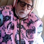 Amitabh Bachchan Instagram - सुकून। !! … music .. the sound of fulfilment .. of attached and detached memories .. of the peace and calm .. and the association with loved ones .. 🌹