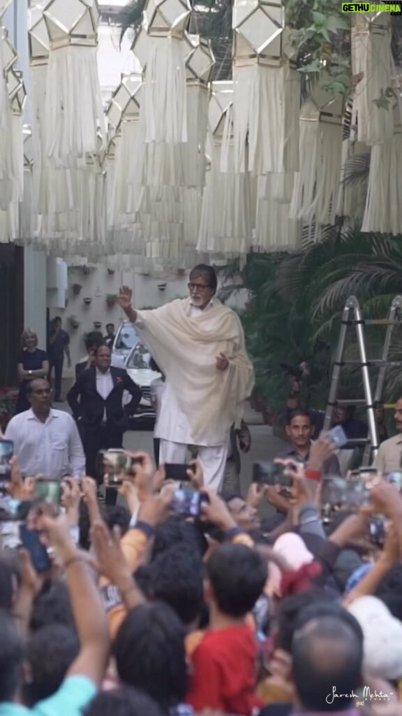 Amitabh Bachchan Instagram - जनता जनार्दनः .. My greatest and best Award ❤️