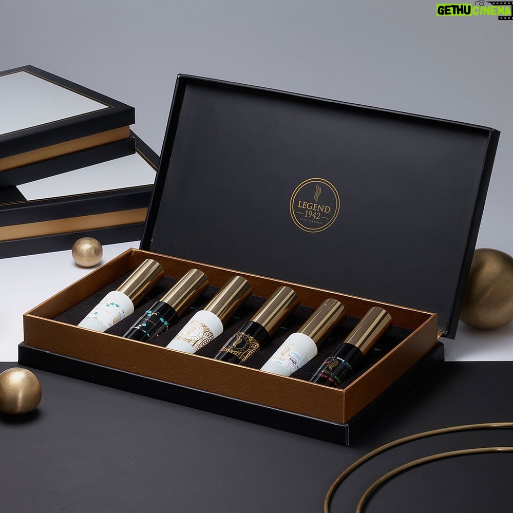 Amitabh Bachchan Instagram - A fragrance wardrobe you can gift with pride. Encapsulating the entire Legend 1942 ensemble, the Discovery Box is an apt gift for your special ones to experience all six fragrances in convenient 7 ml offerings. Enchantment begins here. Legend 1942 is a collaboration / Partnership venture @anuradhasansar #legend1942 #paidpartnership #affiliate #ad #collaboration