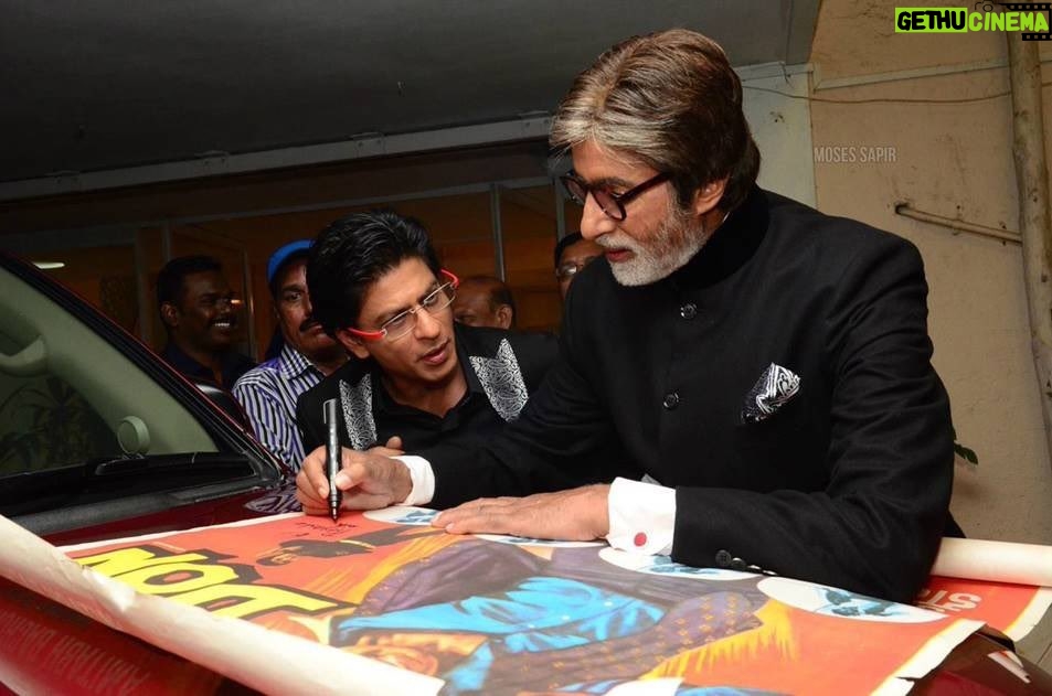 Amitabh Bachchan - 403.4K Likes - …. and … errr … continuing in the same vein .. DON
