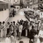 Amitabh Bachchan Instagram - Advance booking of my film DON .. ! And they said .. THEY .. that the queues were a mile long 🥺 .. .. released in 1978 .. 44 years !! 🥺 AND these also released same year : DON, Kasme Vaade, Trishul, Muqaddar Ka Sikandar, Ganga Ki Saugandh .. 5 Blockbusters in one year !! 🥺 .. some of them ran more than 50 weeks .. Kya din the wo bhi !!