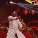 Amitabh Bachchan Instagram - “Amitji... Abhishek just rocked IIFA...your blessings will take him to another level...” “ the Arena shook when he took the stage “ “Abhishek was electrifying on stage, sir! Especially with his Dasvi performance!” ! “Yesterday night saw Abhishek's performance at IIFA. He was simply outstanding. The best performance.” My extreme gratitude and love to all for your kind words ..❤️❤️❤️