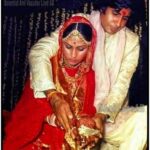 Amitabh Bachchan Instagram - जया और मेरी, विवाह जयंती पे जो स्नेह और आदर प्रदान किया गया है उसके लिए हाथ जोड़ कर प्रणाम करता हूँ । धनयवाद ! सब को उत्तर न दे पाएँगे, इस लिए यहाँ प्रतिक्रिया, प्रतिवचन , स्वीकार करें ❤️❤️❤️