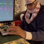 Amitabh Bachchan Instagram - Learning the ropes of the recording Studio .. there can and will never be a substitute for music .. what a night/ early morning .. finished at 3 am and still reeling under the might of the head phones .. and the dance moves 🎵🎵