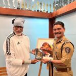 Amitabh Bachchan Instagram - - An Officer and a Gentleman .. but .. When duty calls a fierce policeman to fight and defend the City .. 26/11 .. 'Head Held High' by Vishwas Nangre Patil .. Keeping moto of the Police alive & pertinent ! "Sadrakṣaṇāya Khalanigrahaṇāya" सद्रक्षणाय खलनिग्रहणाय, "To protect Good and to destroy Evil"
