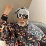 Amitabh Bachchan Instagram - 🎵🎵🎵 गाना बजाना, ये तो सब ने है जाना ; इससे बेहतर कुछ नहीं , ये हमरा है फँसाना