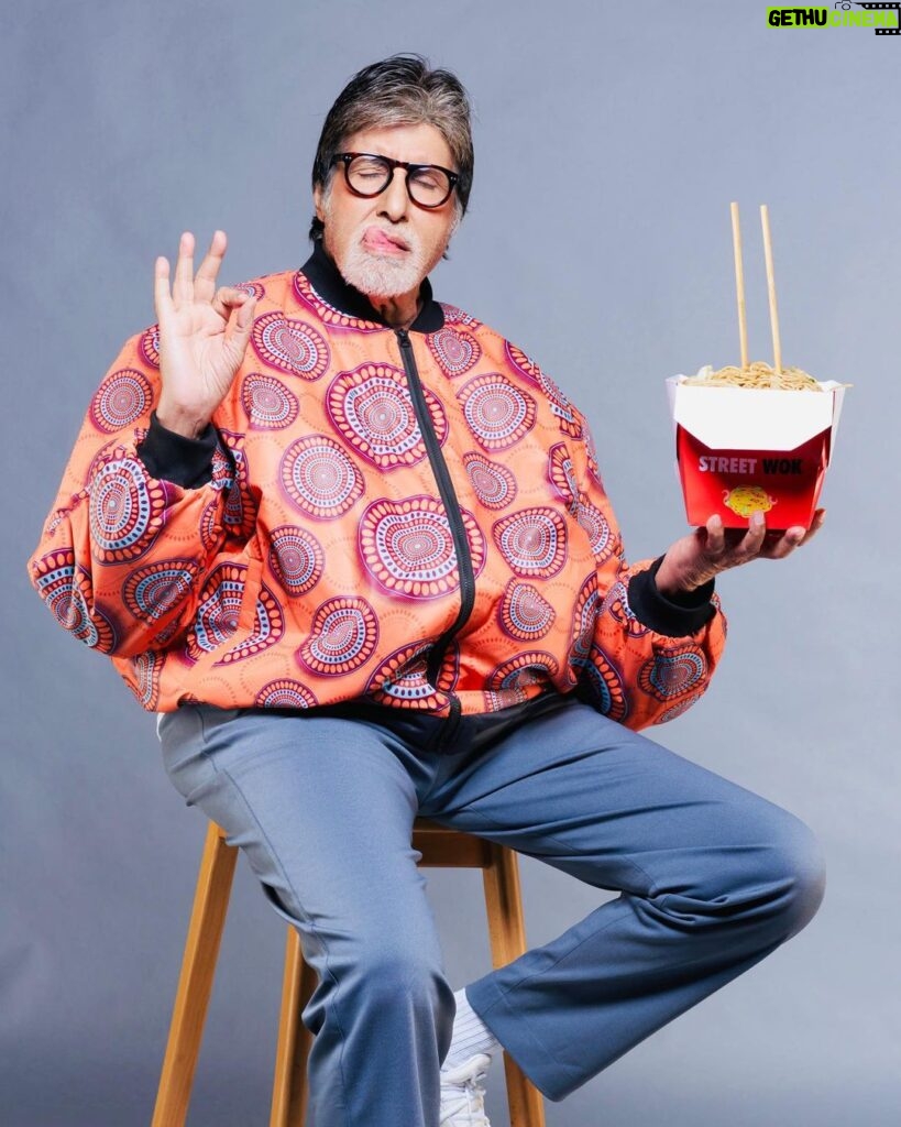 Amitabh Bachchan Instagram - … delissimo .. whatever the heck it means .. tongue and all ..😳