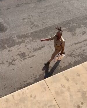 Amitabh Bachchan Instagram - … in the heat of the day .. he carries his own fan to cool off