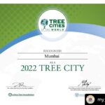 Amitabh Bachchan Instagram - Repost @my_bmc 📢 मुंबईला सलग दुसऱ्यांदा 'जागतिक वृक्षनगरी' बहुमान Mumbai earns recognition as 'Tree City of the World' title for the second consecutive year 🌳 मुंबई महानगरातील वृक्षसंपदा जतन व संवर्धन करण्यासाठी बृहन्मुंबई महानगरपालिकेकडून होत असलेल्या प्रयत्नांवर जागतिक मोहोर उमटली आहे. The world recognizes the efforts being made by #bmc to conserve and grow the tree cover in the City of Mumbai. 🌳 “जागतिक वृक्ष नगरी २०२२" या यादीमध्ये #मुंबई महानगराचा समावेश करण्यात आला आहे. Mumbai Metropolis has been included in the list of 'Tree City of the world 2022'. 🌳 मुंबईला सन २०२१ मध्ये सर्वप्रथम हा बहुमान देण्यात आला होता आणि आता सन २०२२ साठी म्हणजे सलग दुसऱ्यांदा ’जागतिक वृक्ष नगरी २०२२’ बहुमान प्रदान करण्यात आला आहे. Mumbai Metropolis has been included in the proud list of 'Tree Cities of the World 2022'. #mumbai received this award for the first time in 2021, and now for the second consecutive year in 2022. 🌳 #वृक्ष संवर्धन व वृक्ष लागवडीसाठी प्रयत्न करणाऱ्या, त्यासाठी नाविन्यपूर्ण प्रयोग राबवणाऱ्या जगभरातील शहरांचा सन २०१९ पासून गौरव करण्यात येतो. Cities around the world that are striving for #treeconservation , planting, and implementing innovative experiments have been honoured since 2019. 🌳 संयुक्त राष्ट्र संघाची विशेष संस्था असलेली अन्न आणि कृषी संघटना (Food and Agriculture Organization) तसेच मागील ५० वर्षाहून अधिक काळ जगभरात वृक्ष लागवड व संवर्धन करीत असलेल्या आर्बर डे फाउंडेशन या अमेरिका स्थित संस्थेकडून संयुक्तपणे हा उपक्रम राबवला जातो. This initiative is being implemented jointly by the Food and Agriculture Organization, a special agency of the United Nations, and the Arbor Day Foundation, an American-based organization that has been planting and conserving trees worldwide for more than 50 years.