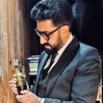 Amitabh Bachchan Instagram - YEEEAAAAHHHHHHH .. Abhishek ! my pride FilmFare Best Actor - 'DASVI' .. Jaipur Pink Panthers , which you own, wins Championship League in Kabaddi .. And .. now JPP wins the Virat Kohli Foundation Sports Honours trophy versus other league teams of Football and Cricket ! 👏💪 2022-2023 WHTCTW !!! 💪 💪 💪