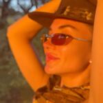 Amy Jackson Instagram - The birthplace of humankind ✨ Touched down in Africa - where the energy is pure and my heart is peaceful. The pictures and videos just don’t do @qwabiprivategamereserve justice but I’m for sure going to give it my best shot over the next few days… quite literally 😛 Sorry in advance @_damien.fourie.photography_ our mega tour guide who doesn’t get much further than a few yards before I’m asking him to stop the jeep again so I can whip out my camera. @marlondutoit you’re the best!!! QWABI Private Game Reserve