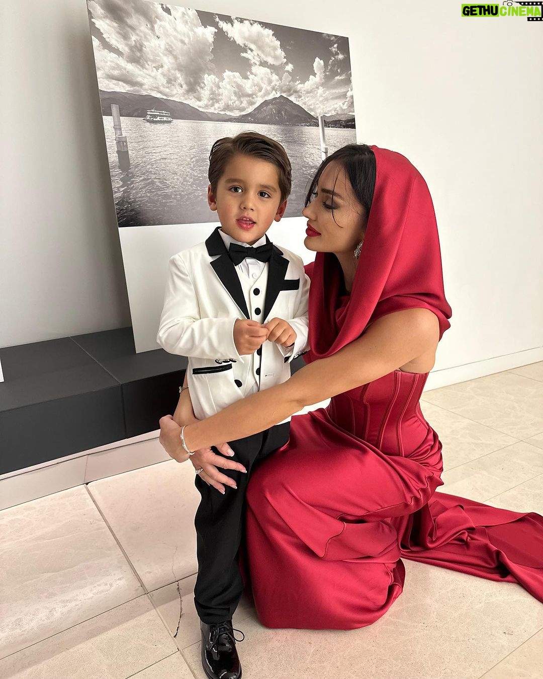 Amy Jackson Instagram - A very special trip for a very special cause @quellicheconluca ππΌ we had a wonderful few days celebrating the progress of Dr Sarah Tettanati and her team as well as raising awareness and much needed funds to continue the research for #ChildrenwithLeukhimia - @comofootball your dedication and support to their mission is incredible. Thankyou @nickede & Natalie for having us be apart of the charity, as a Mum myself, the cause has a special place in my heart. And again, Thankyou Dr Sarah not only for your life saving work but but for inspiring Dre to become a scientist, just like you, and help make a difference ππΌβ€οΈ Wearing iconic @sabina.bilenko & @ananyafinejewellery Hair and makeup by my @roberta_anzaldi_makeup_