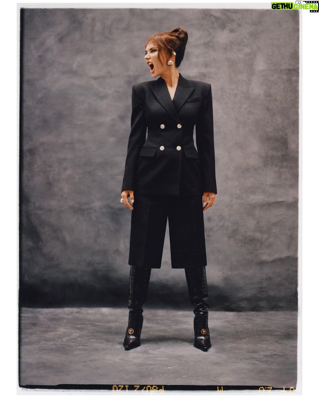 Amy Jackson Instagram - @schonmagazine Part I by @silipman ✨ Styling + Art Direction @has.hejazi Video @jamessharpestudio Make-Up @annainglishall_makeup Hair @michaeltakispitsillides Fashion assistant @kristinavaldez_ London, United Kingdom