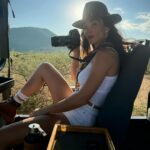 Amy Jackson Instagram - The birthplace of humankind ✨ Touched down in Africa - where the energy is pure and my heart is peaceful. The pictures and videos just don’t do @qwabiprivategamereserve justice but I’m for sure going to give it my best shot over the next few days… quite literally 😛 Sorry in advance @_damien.fourie.photography_ our mega tour guide who doesn’t get much further than a few yards before I’m asking him to stop the jeep again so I can whip out my camera. @marlondutoit you’re the best!!! QWABI Private Game Reserve