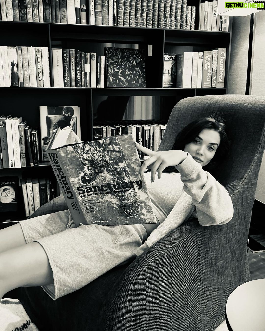 Amy Jackson Instagram - Birthdayin’ @bulgarihotels London, United Kingdom