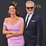Amy Landecker Instagram – Emmy voting is coming up.! Since Bradley would never post about this stuff, I will. How he manages to be funny, scary, moving, repulsive and sexy at the same time is beyond me. And his performance is excellent too. @handmaidsonhulu @televisionacad @bradleywhitford #fyc #emmys #commanderlawrence #bestsupportingactor