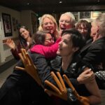Amy Landecker Instagram - JOY JOY JOY JAMIE! #eeaao #oscarwinner @jamieleecurtis