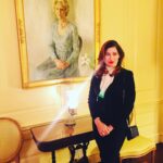 Amy Landecker Instagram – First Lady Portraits from the Transparent visit to the White House during the Obama Era. It was a time of incredible progress that was followed by a swift and cruel backlash taking away women’s rights, LGBTQ rights and affirmative action. But the progress was real and right and we must fight for that long arc to bend towards Justice. @harinef @tracelysette @zackarydrucker #vote #freedom