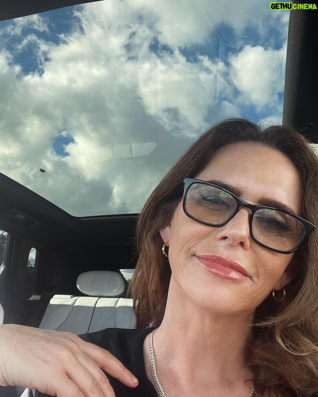 Amy Landecker Instagram - Pasadena sky before the rain comes in.
