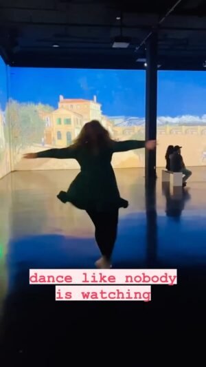 Amy Lyndon Instagram - When’s the last time you danced when no one was watching? #freespirit #dance #livelifetothefullest #loveyourself #actor🎭 #acting #lovewins #bodypositive #live
