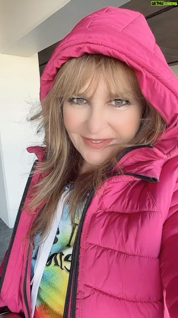 Amy Lyndon - 183 Likes - Live in the moment💖