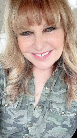 Amy Lyndon Instagram - So excited for the TMFA Conference this weekend🎉❤️ Are you going?
.
.
.
.
.
#acting #actinglife #auditionseason #actingadvice #actingcoach #actingschool  #actingclasses #actingtips #actingstudio 
#bookedit #actingcareer
#actor #actingteacher #amylyndon #thelyndontechnique #audition #auditionprep #auditioncoach #auditionlife #auditioning #auditiontips #conference