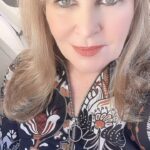 Amy Lyndon Instagram - Don’t get locked in on commercial sides. Expect it to change. Double tap ❤️ if this resonates. #actor #actingtips #actorsofinstagram #acting #actingchallenge #actingcoach #actingaudition #actinglife #audition #auditiontips #auditioncoach #auditionseason #castingdirector #actingprocess #actingtechnique #selftape #selftapeaudition #casting #castingcall #opencall #actress #castingdirectorsforactors #laactor #commercialaudition #thelyndontechnique #castingcall #amylyndon