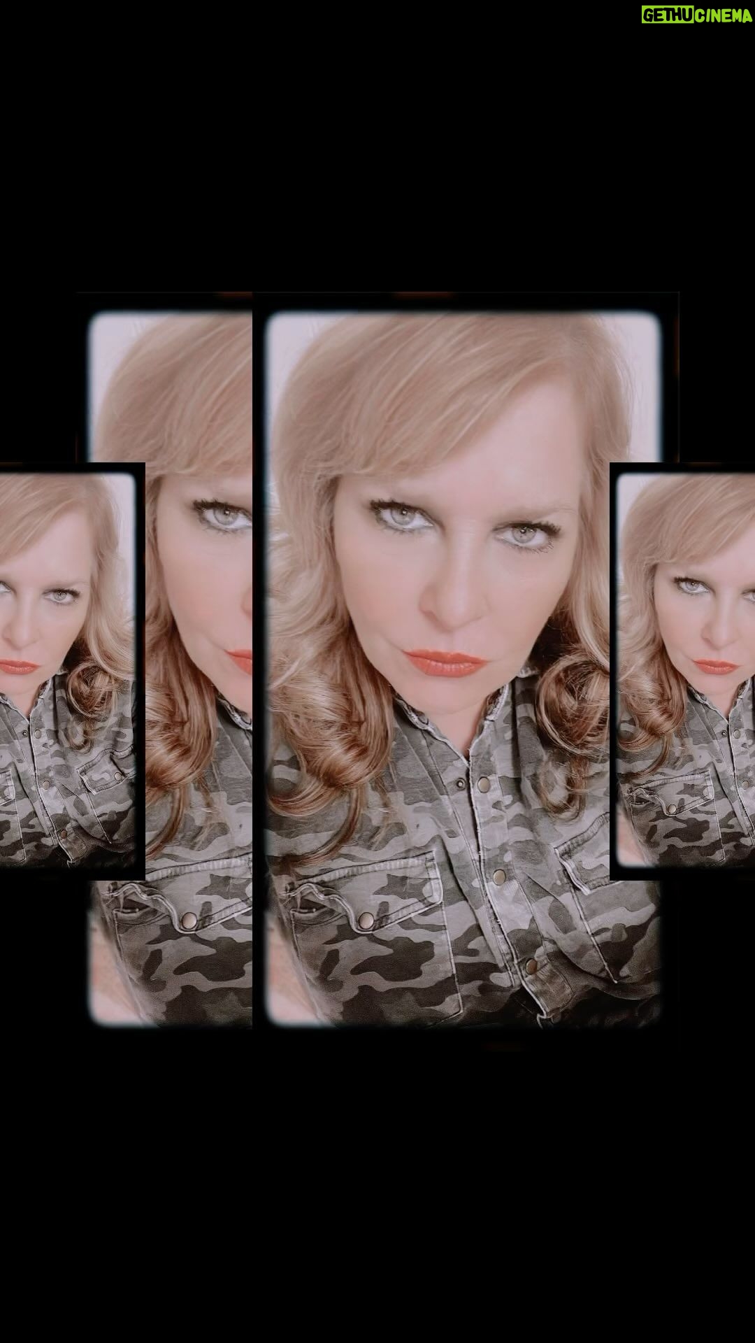 Amy Lyndon Instagram - Whatever you might be facing, in the end what matters is how quickly you get back up and take your power back. Every time you get back up, know that your fall will make you stronger and it will bring you to a whole new level within yourself. Keep reaching for the stars. I believe in you❤️ Resonate with a F Yeah! . . . #resilience #selflove #strength #hope #healing #growth #gratitude #courage #getbackup #amylyndon