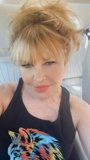 Amy Lyndon Instagram - Acting is like breathing. Give a 👍 if you agree‼️