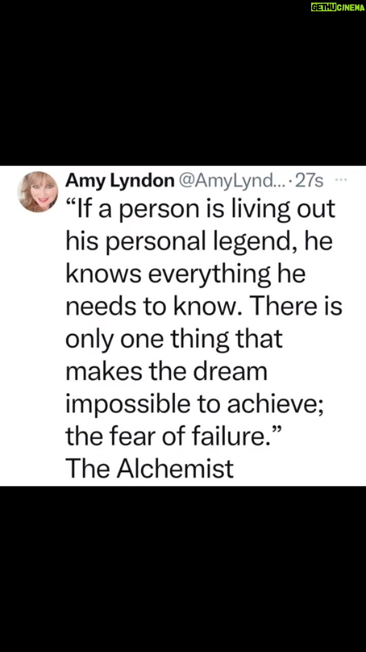 Amy Lyndon Instagram - If you’re doing this write No Fear💯 #thealchemistquotes #nofear #actorlife #livingmybestlife #dreamlifecreators #acting #dontgiveuponyourself #nofearoffailure #jumpandthenetwillappear
