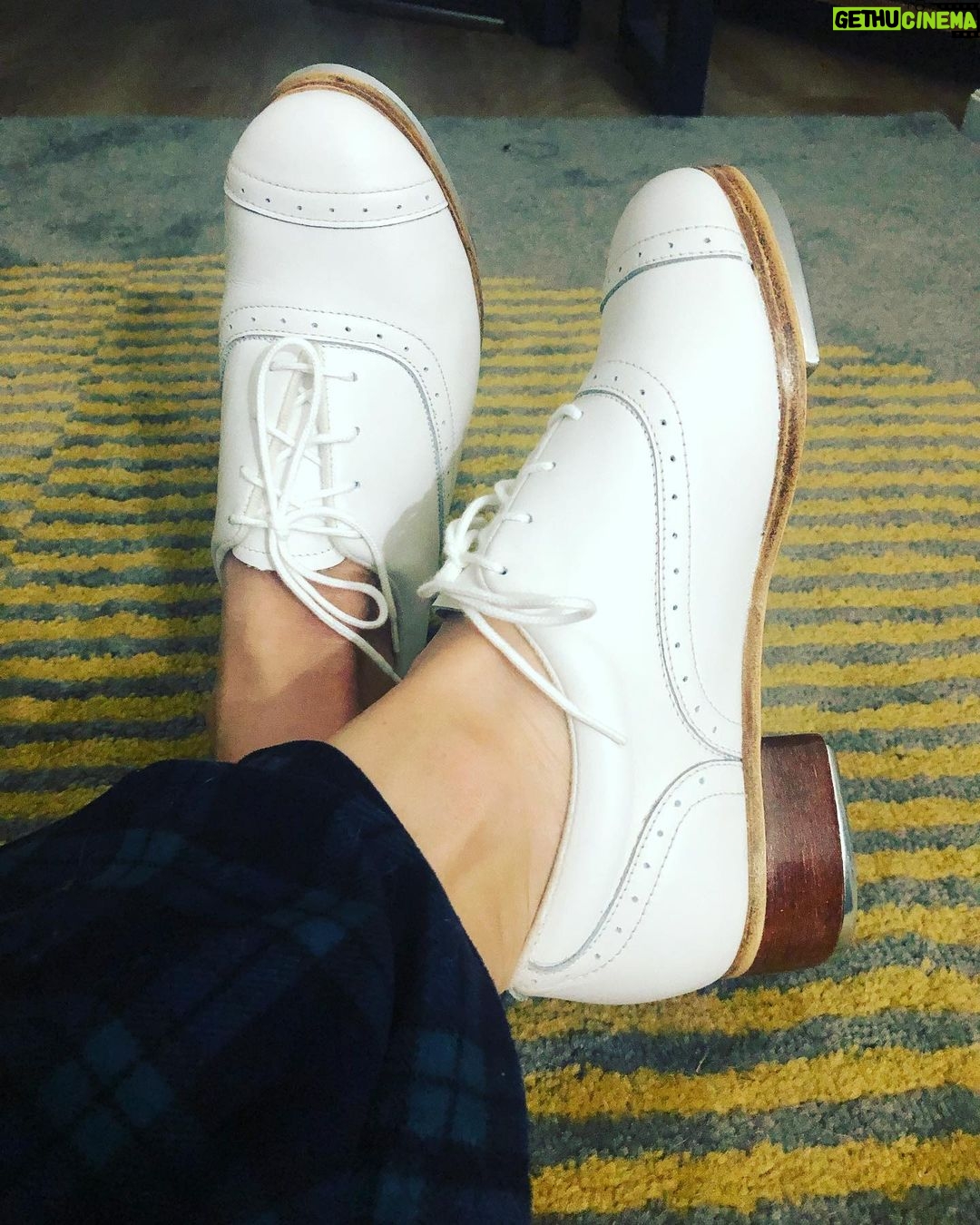 Amy Pemberton Instagram - In.... Love....🙏🏻😍 @jsamsmith @bloch_eu #tappetytaptaptime #jasonsamuelsmithtapshoes #bloch