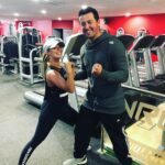 Amy Pemberton Instagram – Thanking the awesome @henryjohannessen for kickin’ my ‘I’ve eaten too many galaxy ripples since being back in the UK.’ ..butt! Ooossshh 💪🏻 Anyone needing a brilliant PT in Suffolk… Henry’s your guy! #personaltrainer #nrg #absareintheresomewhere #justgottafindem’ #🤪