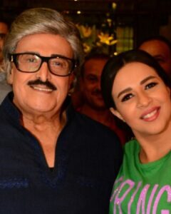 Amy Samir Ghanem Instagram - النهارده الناس بتقولي معلش يوم صعب عليكي، مايعرفوش ان كل يوم صعب عليا، بابي حبيبي انت النفس اللي بتنفسه و لما بنام و اشوفك والله بصحي اضحك لوحدي .. ربنا يغفر لك يارب و يفرحك في الجنه انشاءالله زي ما فرحتنا في حياتك.. بحبك من قلبي للابد🤍 نسألكم الفاتحة 🙏