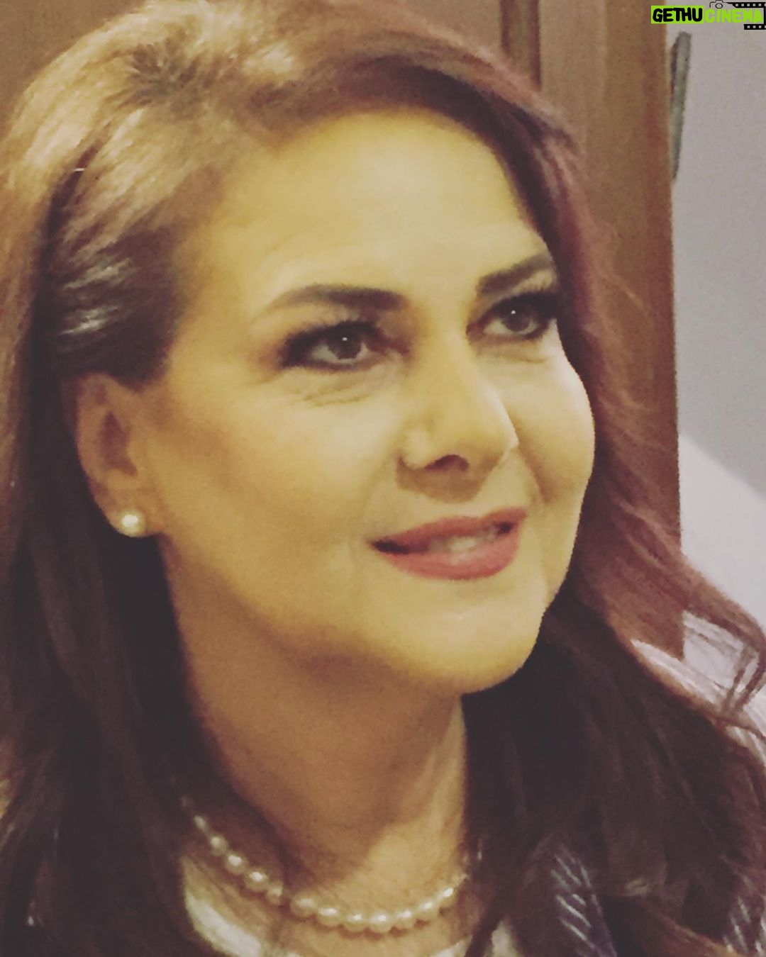 Amy Samir Ghanem Instagram - اول عيد ام منغير مامي، الحمدلله كل سنه و انتي طيبه يا ديدي و عيدك في الجنه باذن الله اشوفك علي خير يا مامي😢. بحبك