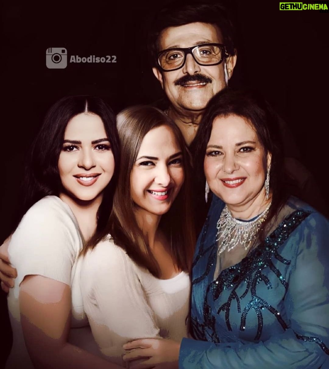 Amy Samir Ghanem Instagram - يارب اجمعني معاهم في الجنه🤲🤲🤲
