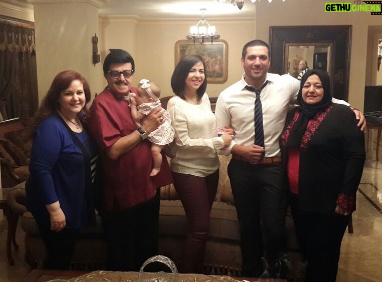 Amy Samir Ghanem - 239.5K Likes - اللهم في يوم الجمعه ارحم من فقدته العين و فقده المكان و افتقده القلب كثيرا، اللهم ارحم من فقدهم يؤلم و فراقهم لا يطاق، اللهم ارحم موتانا و اجمعنا بهم في جنتك 🤲🤍
