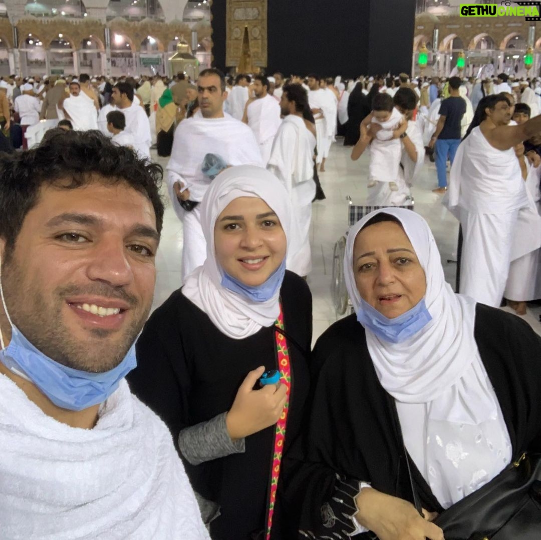 Amy Samir Ghanem - 195.6K Likes - الله يرحمك و يغفرلك يارب.. مش قادره اوصف حبي ليكي قد ايه .. ربنا يصبر كل اللي عارفينك عشان مافيش حد ماحبكيش و اخف دم و اجدع و اطيب ام للناس كلها .. بحبك يا فدوده الله يرحمك يارب😢