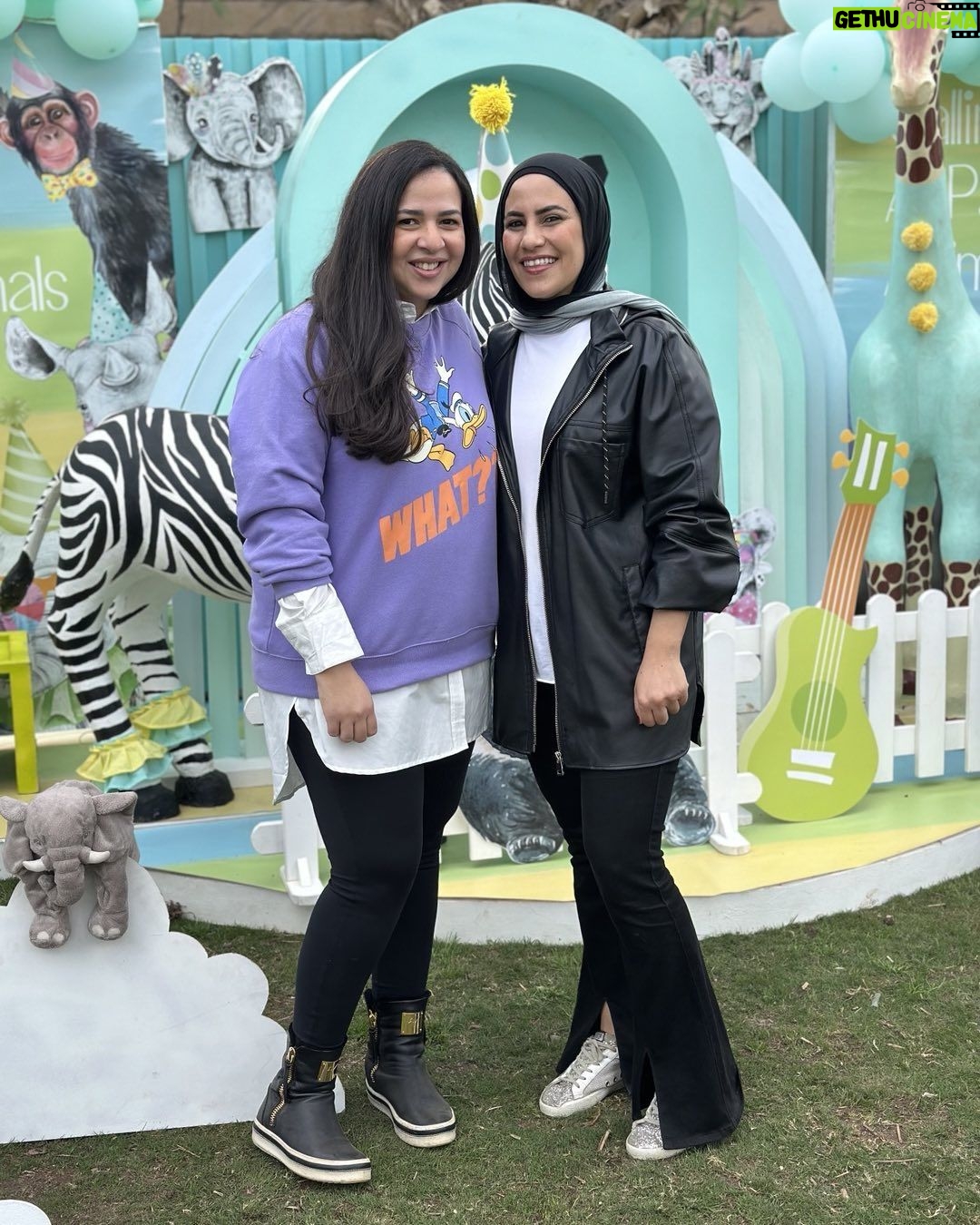 Amy Samir Ghanem Instagram - @safakabbany كل سنه وانتي طيبه يا اجمل صفا و اجدع صاحبه في حياتي ،بجد شكرا انك دائما جنبي في كل حاجه حلوه و وحشه.. بحبك يا صفوفه @thepartyshop_eg 👏