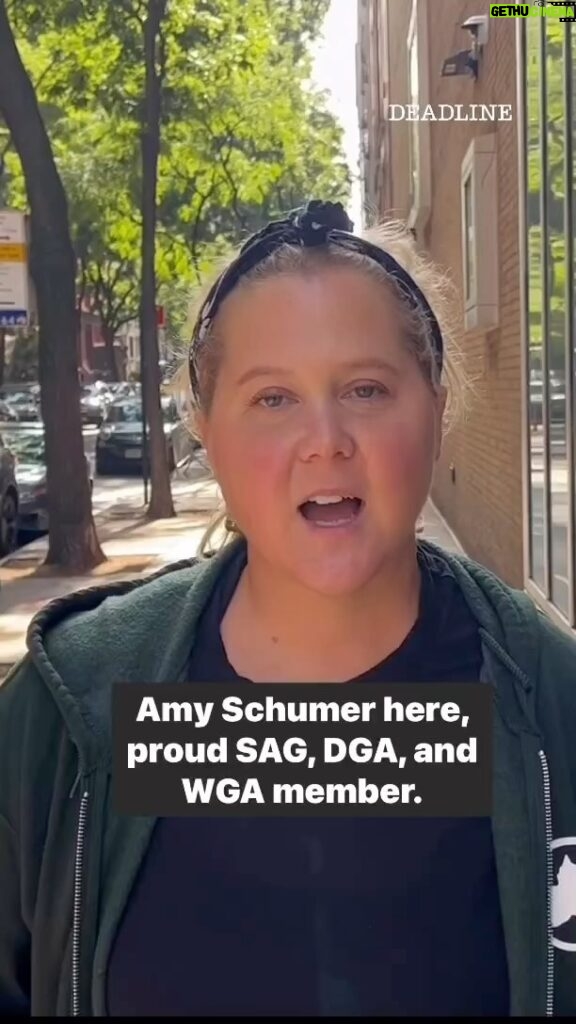 Amy Schumer Instagram - WHY I’M STRIKING: “We’re all fighting corporate greed... for a fair deal... I want to promote TUSC... that’s raising money for crew members who have lost health insurance...” - @amyschumer tells Deadline at ‘The View’ picket in NYC today #SAGAFTRAStrike #WritersStrike.repost from @deadline @tusctogether @wgaeast @sagaftra