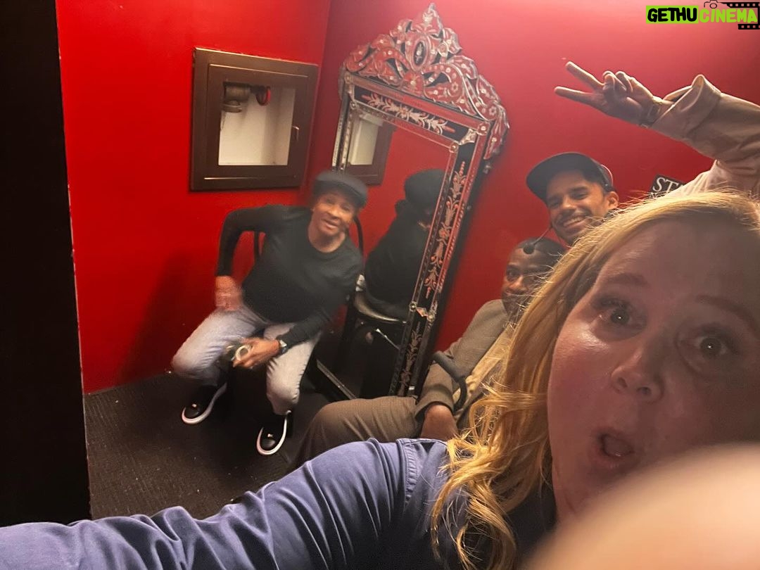 Amy Schumer Instagram - Last night was magic. Watch out for this special @netflixisajoke thank you @marcusrussellprice @iamwandasykes @danpowell2000 @hewasfunny Liz! Sam! Jason! Eddie/shay! The whole crew. @sonyhall Keith made some sort of history! What a night!
