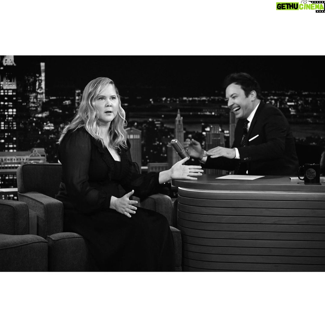 Amy Schumer Instagram - Thanks @jimmyfallon for making my dream come true! @apetownes @clinttorresbeauty @chloehartstein photo @toddowyoung