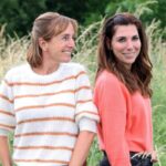 An Swartenbroekx Instagram - Zalig, eerlijk interview met @saartjevddriessche en @mille.vandendriessche. Omdat ze bij publicatie mijn intro geschrapt hebben, schrijf ik het hier opnieuw: "Saartje is een topvrouw. Ze is intelligent, rad van tong, ondernemend en een fantastische mama voor dochter Mille! En ze heeft enorm veel gevoel voor humor!" 😘 📷@kristof357 @terrebleueofficial