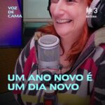 Ana Markl Instagram - E tu? Como vives estas data? Fazes reflexões? Escreves resoluções? Aproveitas a noite como um ritual de passagem ou é “só um dia a seguir ao outro”? Contem-nos tudo que queremos saber eeeeee… tenham um BOM ANOOOO, fazendo esta passagem da forma possível e que vos faça mais sentido 💛🌈