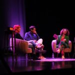 Ana Markl Instagram - O Porto 🩷 Primeira ronda de Voz de Cama ao vivo, no @teatro_sa_da_bandeira. Que palco cheio de tudo: o humor maroto e sensível do meu filho brasileiro @wandson, a subversão glamourosa e inteligente do @petercastrotv, o jogo de cintura desse rapaz todo feito de música que é o @tiago_nacarato. Tantos adjectivos num só parágrafo - e mesmo assim são poucos. Que sorte do caraças poder exercer a minha paixão pelas coisas da vida no palco. É o que me une à brilhante @taniiagraca, na amizade e neste nosso "labour of love". Para a semana há mais 💃 @fproducao @antena3rtp