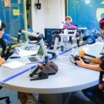 Ana Markl Instagram - Hoje passei a manhã noutras rádios, mas no fim voltei à minha favorita. Parabéns, @antena3rtp! ❤️ E obrigada à @renascenca e à @radiocomercial, casas cheias de gente do meu coração.