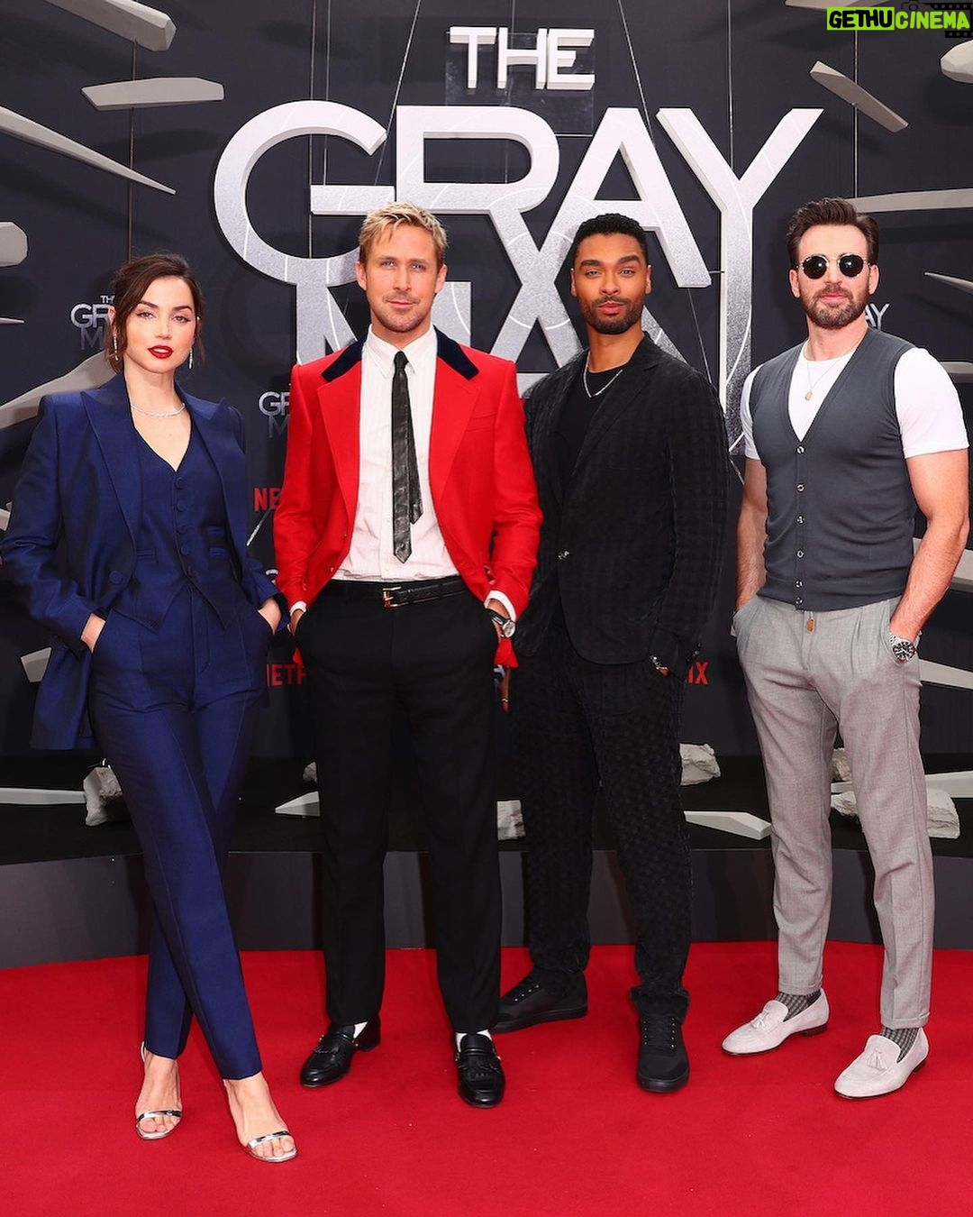 Ana de Armas Instagram - Thank you Berlin for all the love! I had an amazing time last night. Enjoy the movie.💋✨♥️ #thegrayman