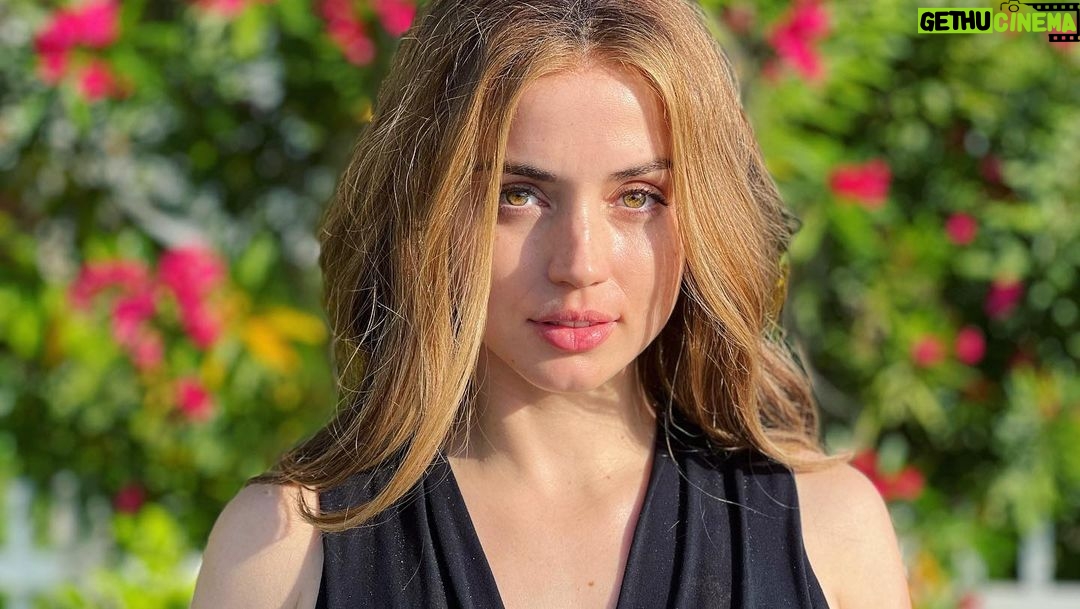 Ana de Armas Instagram - This is 34! 🎂🎈🥂 Loved spending this special day on set. Thank you for all the wonderful birthday love.