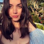 Ana de Armas Instagram - day off. ☀️🫶🏻